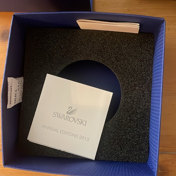 Swarovski Christmas ball ornament 2015 box only - Picture 4 of 4